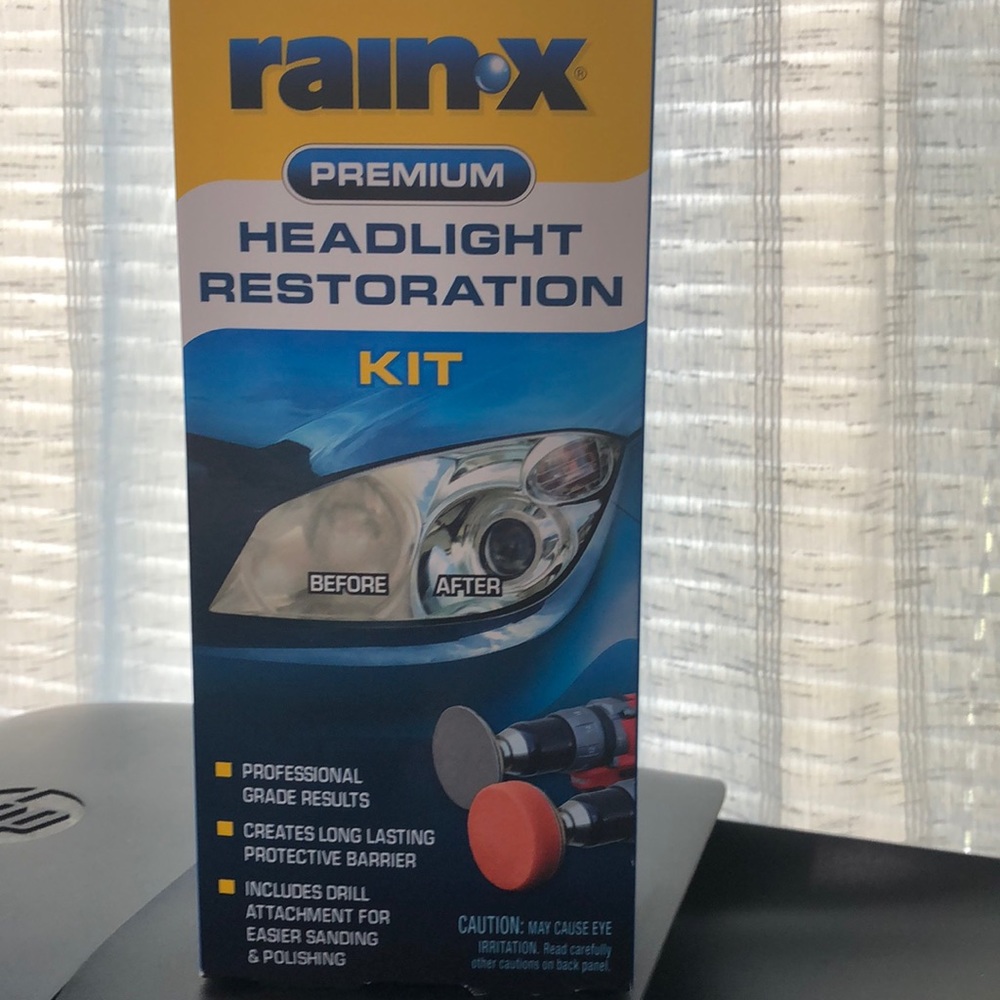 Rain X premium headlight restoration kit new without tags